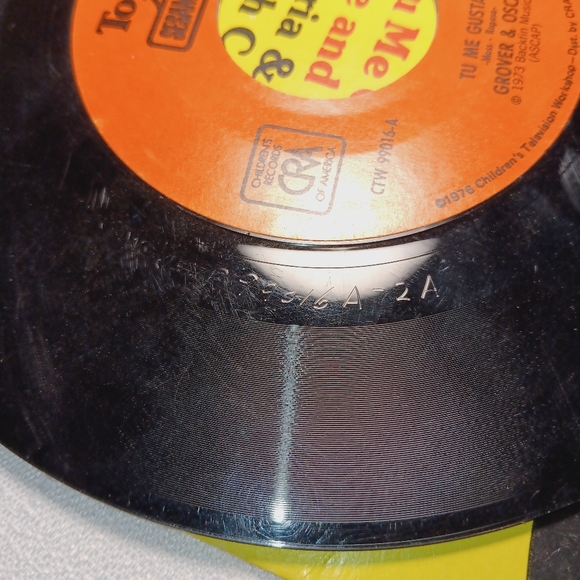 Vtg Sesame Street TuMe Gustas/Me and Yo Maria & Grover with Cookie Monster. - Picture 3 of 10